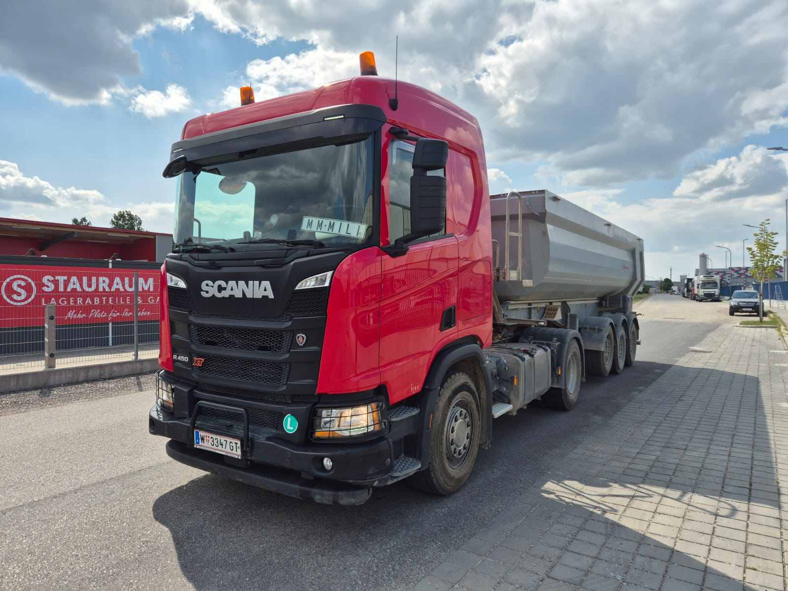 WhatsApp Image 2025-10-20 at 09.59.32 (3)