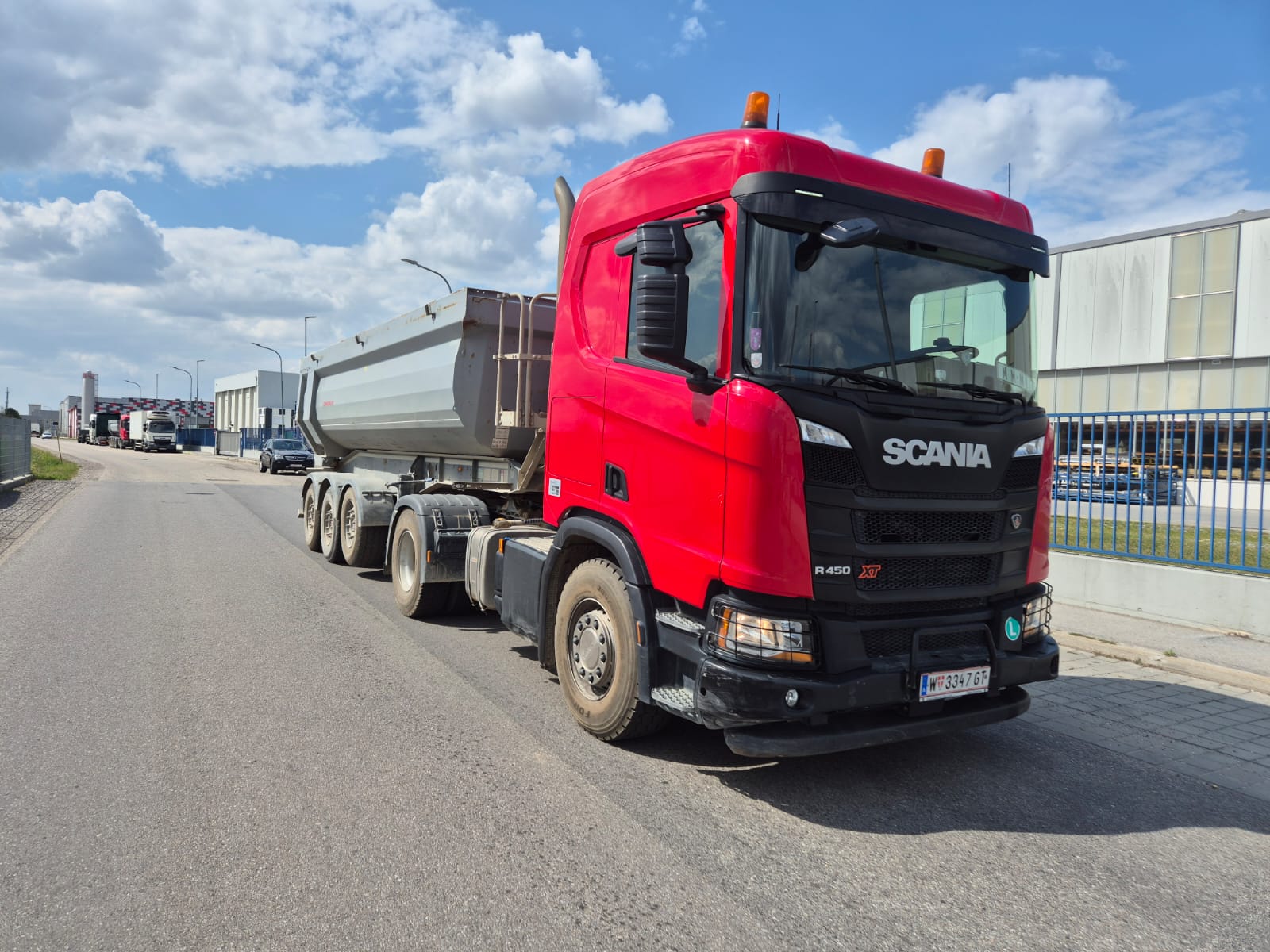 WhatsApp Image 2025-10-20 at 09.59.32 (6)