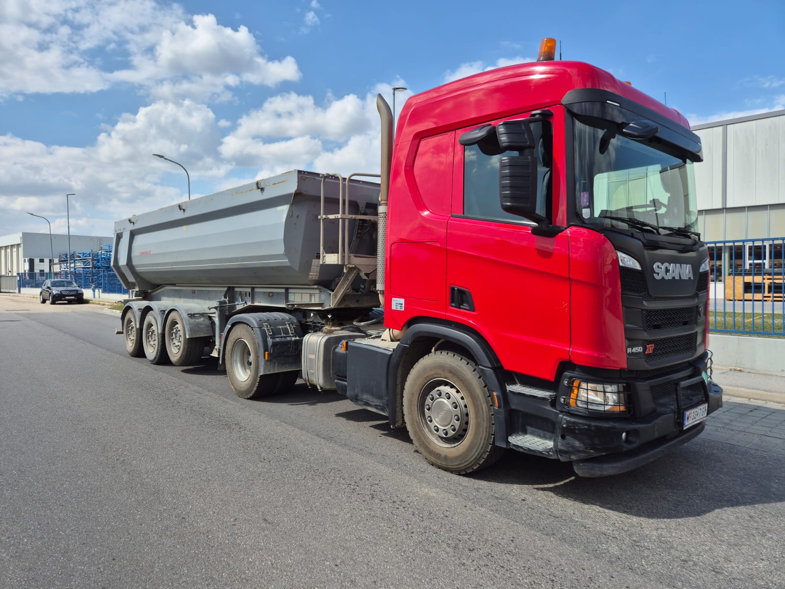 WhatsApp Image 2025-10-20 at 09.59.32 (7)